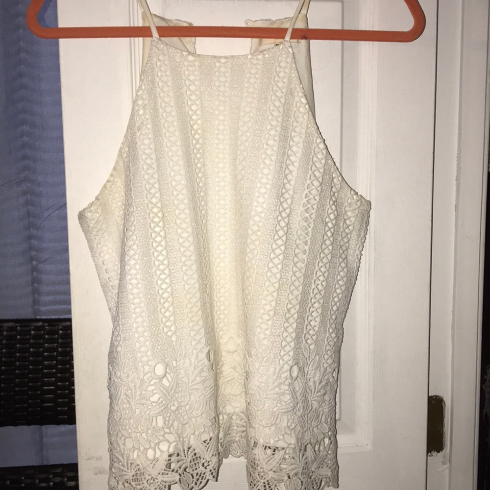 White lacetop